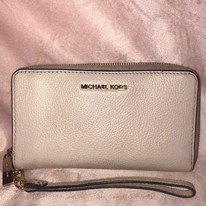 Michael Kors Mercer Wallet